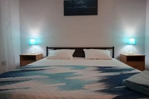 Трёхместный номер стандарт, Береговое