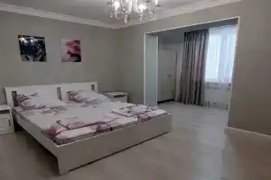 Большая и светлая квартира в районе Горной