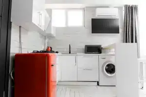 Уютная квартира, Леселидзе