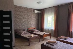 Пятиместный номер с кондиционером, собственным санузлом, Бердянск