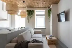 Квартира с дизайнерским ремонтом у парка культуры, Москва
