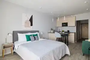 Стильная студия Ambassador у метро Пионерская, Санкт-Петербург