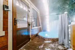 Коттедж с горячей купелью и SPA, Эльбрус