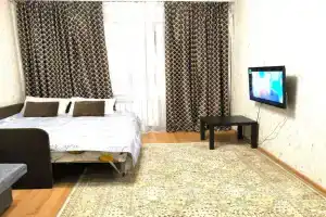 У метро комендантский проспект, Санкт-Петербург