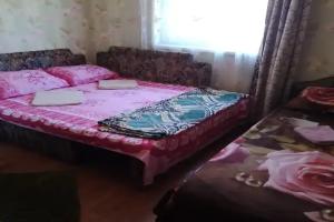 Уютный номер с красивым видом на сад, Вишневка