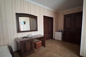 Трёхместный номер Делюкс, Адлер