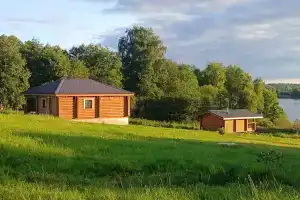 Дом на берегу озера, Важинская Пристань