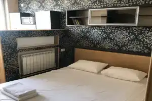 Квартиры посуточно на Комсомольской 15, Салехард