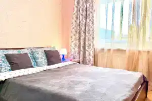 Уютная квартира с красивым видом на озеро с лоджии,недалеко от центра, Петрозаводск