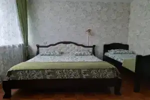 Жилье с кухней, 2 спальни, Береговое