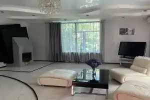 Шикарный дом, Владивосток