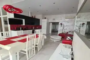 Апартаменты на первой береговой линии, Адлер