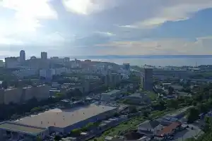 Уютная квартира с красивым видом на город и море, Владивосток