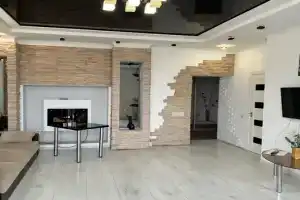 Апартаменты «Аpartments on the square 365»