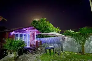 Гостевой домик «Тропикана», Сухум