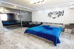 Квартира "тигрица", Астрахань