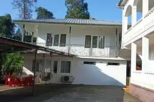 Уютные апартаменты Levan White house, Махинджаури