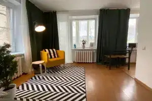 Апартаменты на 1905 года, Москва