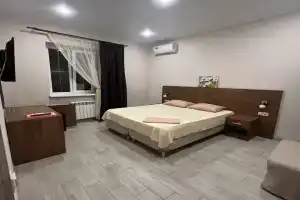 Трехместный номер с раскладным пуфом, Кабардинка