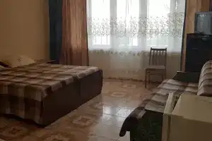 Однакомнатный номер на 3 этаже, Ялта