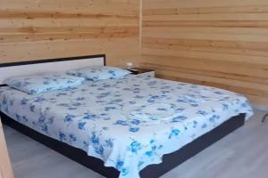 Четырёхместный номер стандарт, Гагра