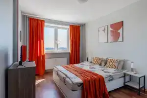 Уютная квартира на Парнасе, рядом с метро, Парголово