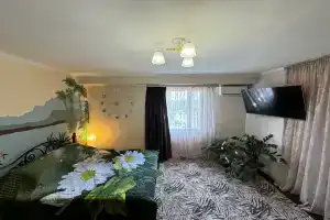 Квартиры посуточно на Абазгаа 49/5