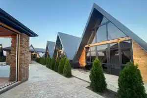 Дом с баней и бассейном, Тамань
