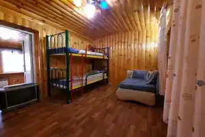 Уютный дом на берегу моря, Голубицкая