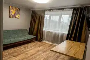 Светлая студия рядом с парком и остановкой, Владивосток