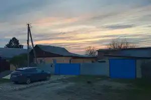 Уютный дом  рядом с  М-4 недалеко от Парк Лога., Старая Станица