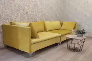 Yellow Apartment, Баку
