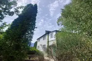 Уютный дом в горах