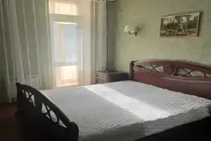 Апартамент с двумя балконами, Домбай