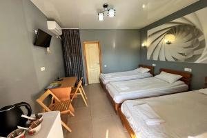 Уютный трёхместный номер: комфорт и удобство для вашей дружной компании