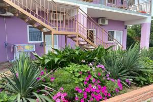 Трёхместный номер стандарт, Береговое