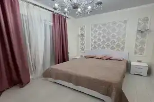 Двухуровневая квартира с бассейном, Нижняя Хобза