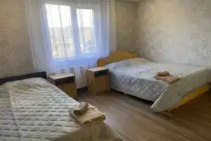 Комната у моря, Лазаревское
