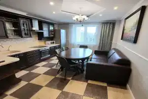 Уютная квартира с видом на Балтийский парк, Калининград