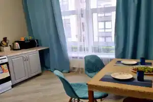 Квартира в доме с фонтаном, парковкой, зоной барбекю и отличным двором