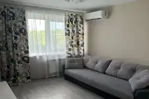 Светлая однокомнотная квартира, Хабаровск