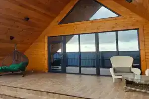 Коттедж на берегу Каспийского моря, Хазар