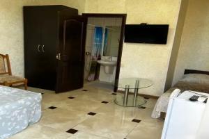 Трёхместный номер улучшенный, Евпатория