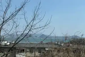 Уютная квартира в центре города с видом на море