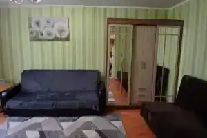 Уютная квартира, Мирный
