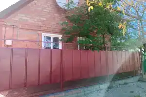 Уютный дом для семейного отдыха на теплом Азовском море, Должанская