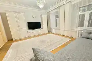 Большая комната в центре