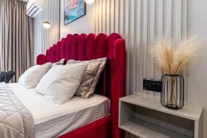 Квартира люкс в центре с панорамным видом кроватью king size и Алисой