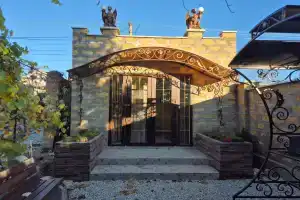 Дом с Драконами