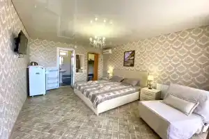 Трёхместный номер комфорт, Архипо-Осиповка